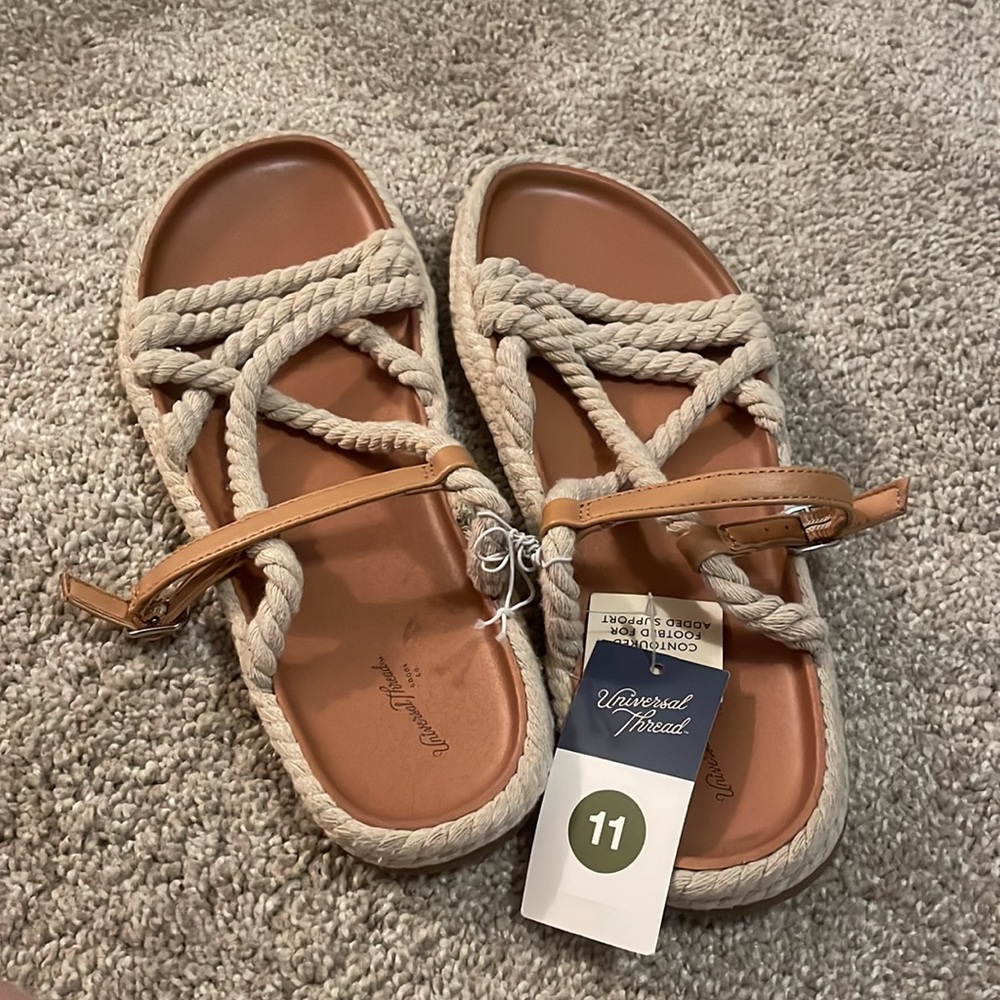 Universal Thread Nautical style sandals with rope size 11 new - Picture 4 of 7